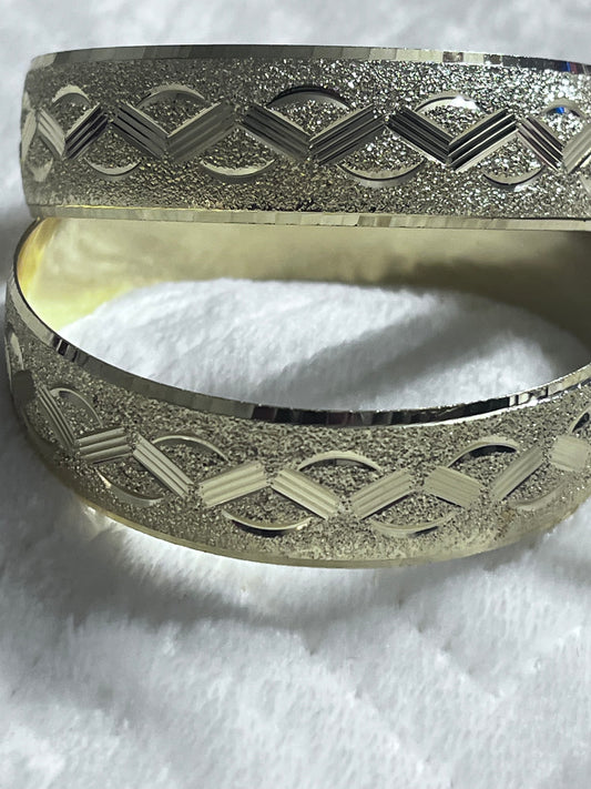 “Royal” Gold Filled Bangle