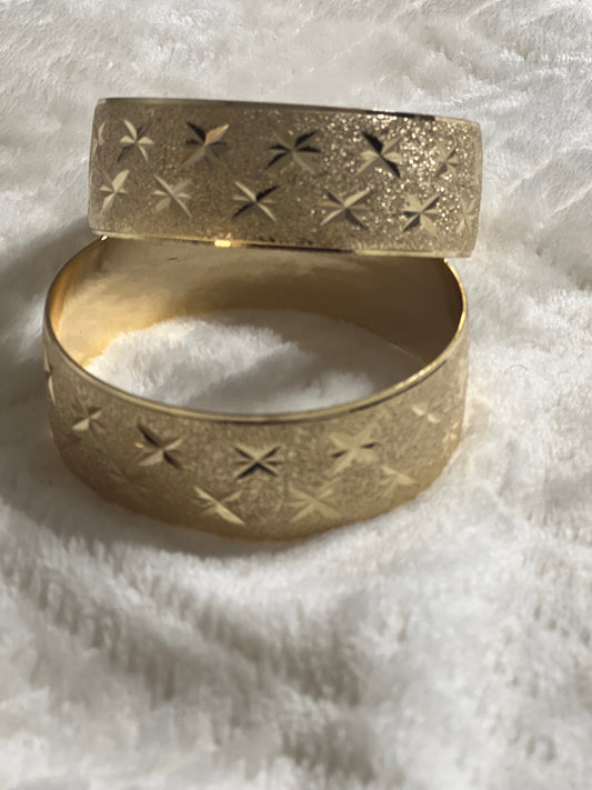 “Diamond” Gold Filled Bangle Size 6